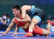 半岛体育下载-塞黑选手斩获摔跤比赛冠军