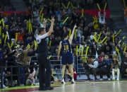 半岛体育app-广东队在CBA季后赛中打出进球，被誉为全场沸腾