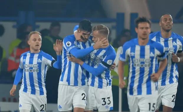 包含利兹联惨败巴恩斯利,遭遇四战不胜的词条 包含利兹联惨败巴恩斯利,遭遇四战不胜的词条