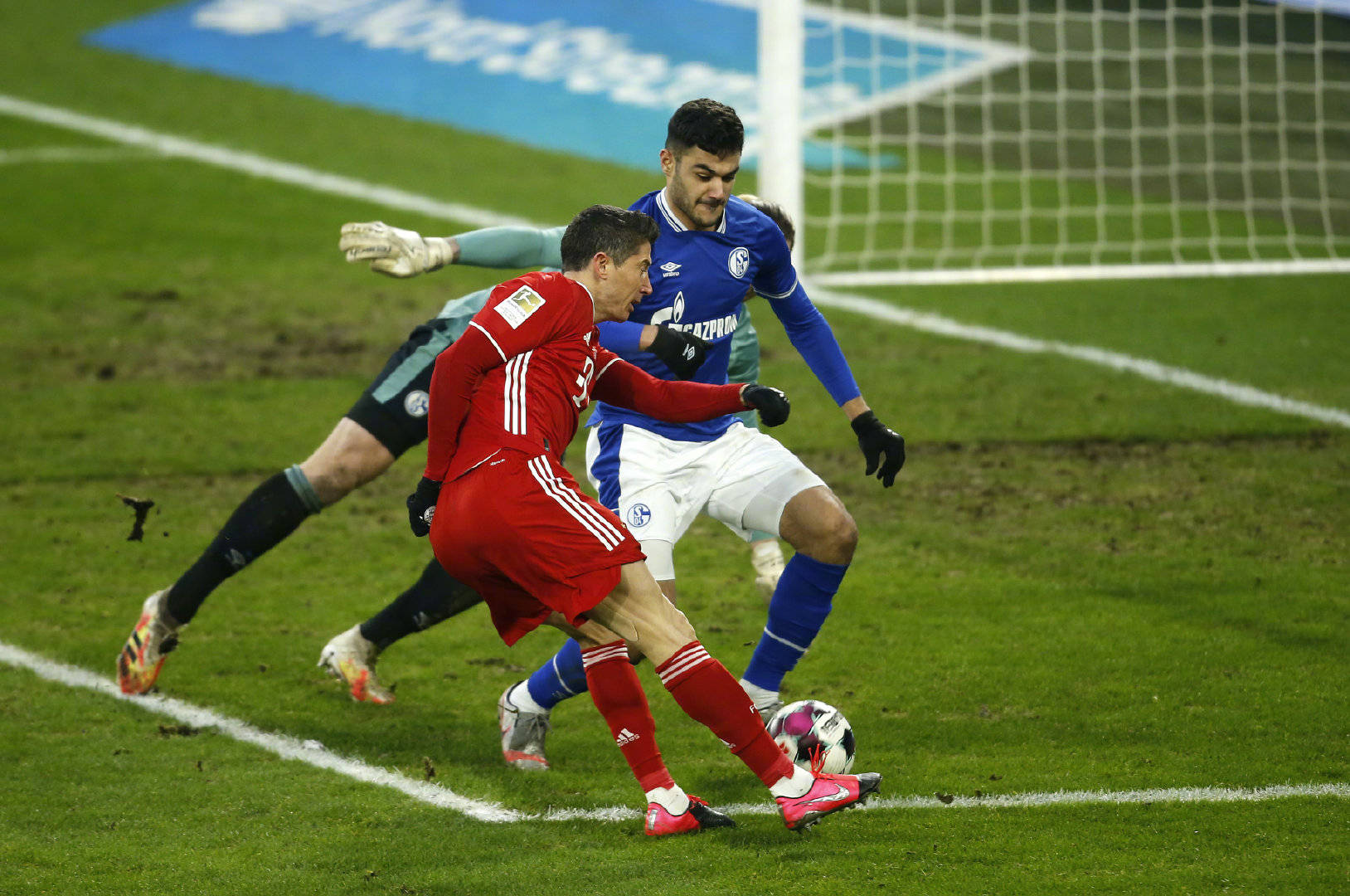 沙尔克欲在拜仁慕尼黑的比赛中取胜的简单介绍