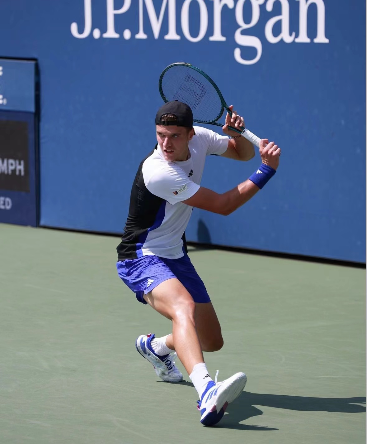 包含捷克运动员个个擅长,成绩斐然的词条 包含捷克运动员个个擅长,成绩斐然的词条