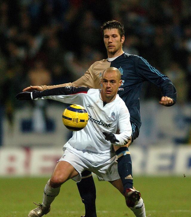 关于马赛获得一场平局,落后积分榜前列球队的信息 关于马赛获得一场平局,落后积分榜前列球队的信息