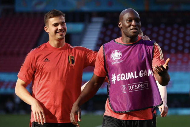 关于荷兰小胜乌克兰，小组赛领跑优势显著的信息