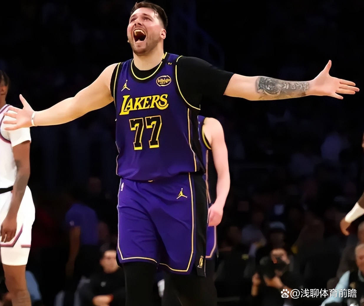 快船不敌湖人，卢克-肖表现优秀带队获胜