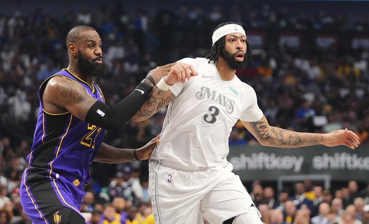 湖人胜独行侠，浓眉砍下至高得分率队掌控胜局的简单介绍