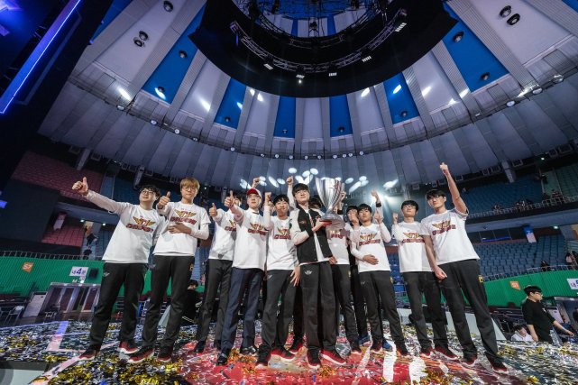 鹿岛鹿角队长发声,誓夺世俱杯冠军荣耀的简单介绍 鹿岛鹿角队长发声,誓夺世俱杯冠军荣耀的简单介绍