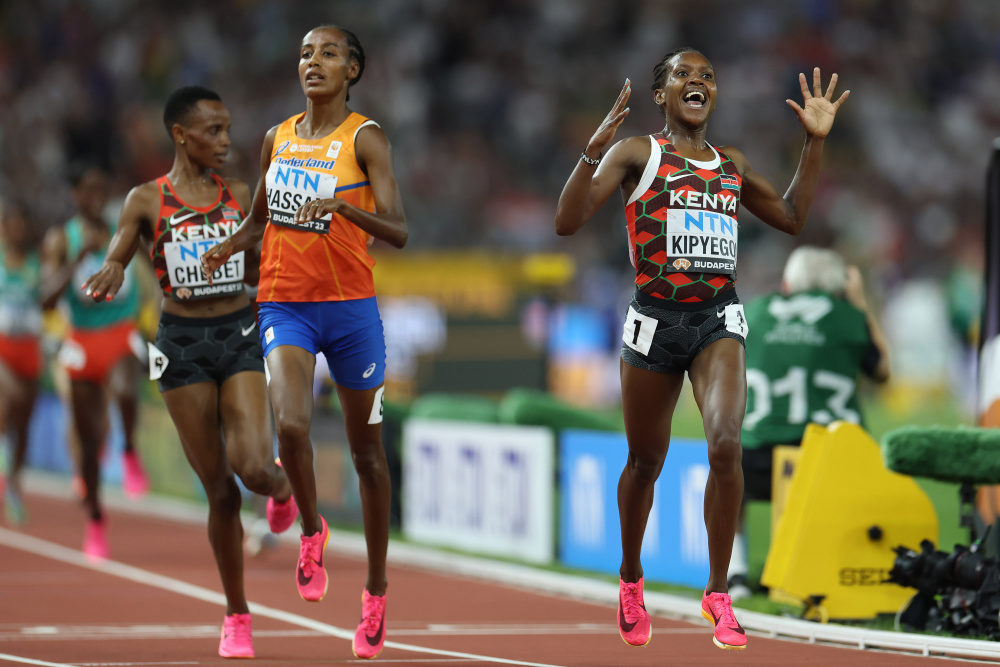 田径比赛：肯尼亚选手夺得男子米金牌的简单介绍