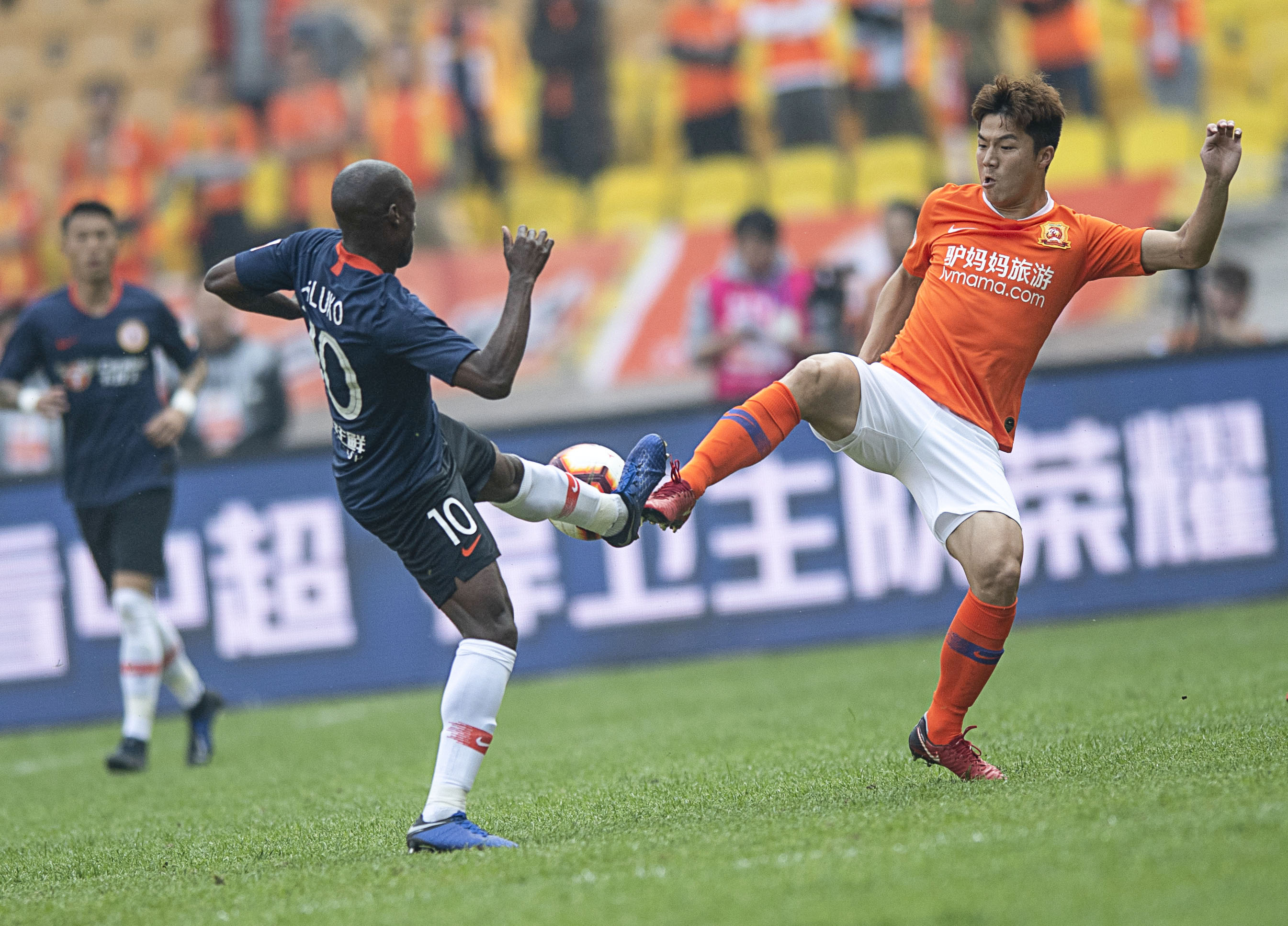 武汉卓尔客场大胜,喜迎联赛争冠 武汉卓尔客场大胜,喜迎联赛争冠