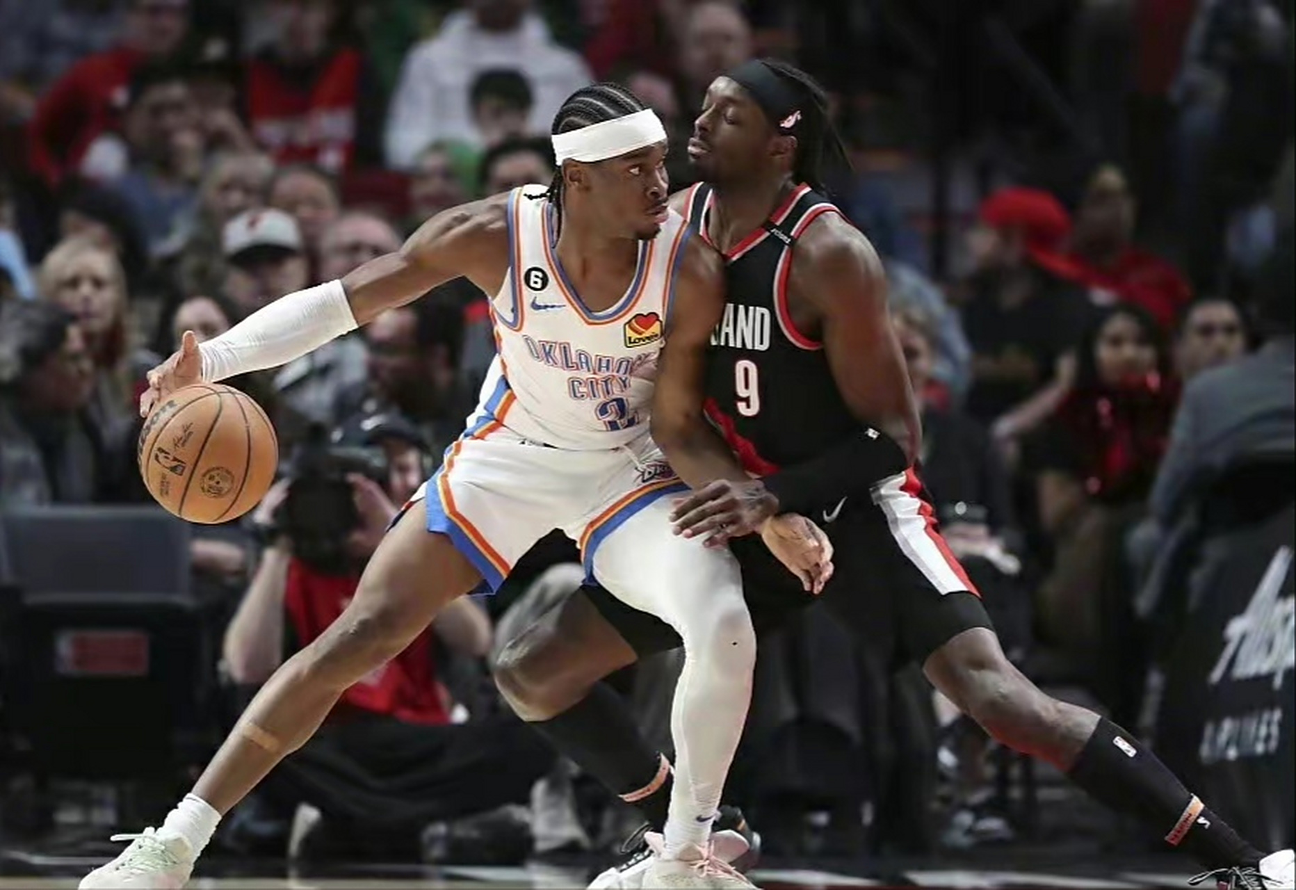 开拓者主场力克骑士，利拉德砍下40分的简单介绍