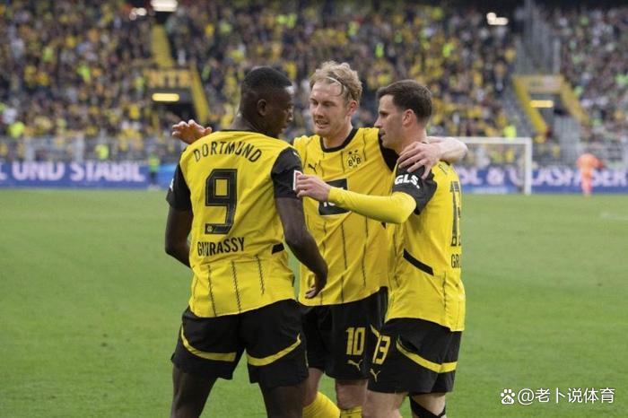包含多特蒙德新援表现抢眼，球迷期待其未来发展的词条