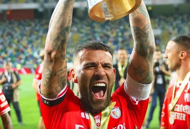 阿森纳惨败本菲卡,无缘晋级八强 阿森纳惨败本菲卡,无缘晋级八强