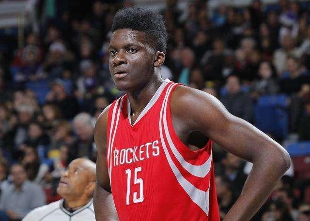 火箭队主教练赛后表态,拒绝接受责任指责 火箭队主教练赛后表态,拒绝接受责任指责