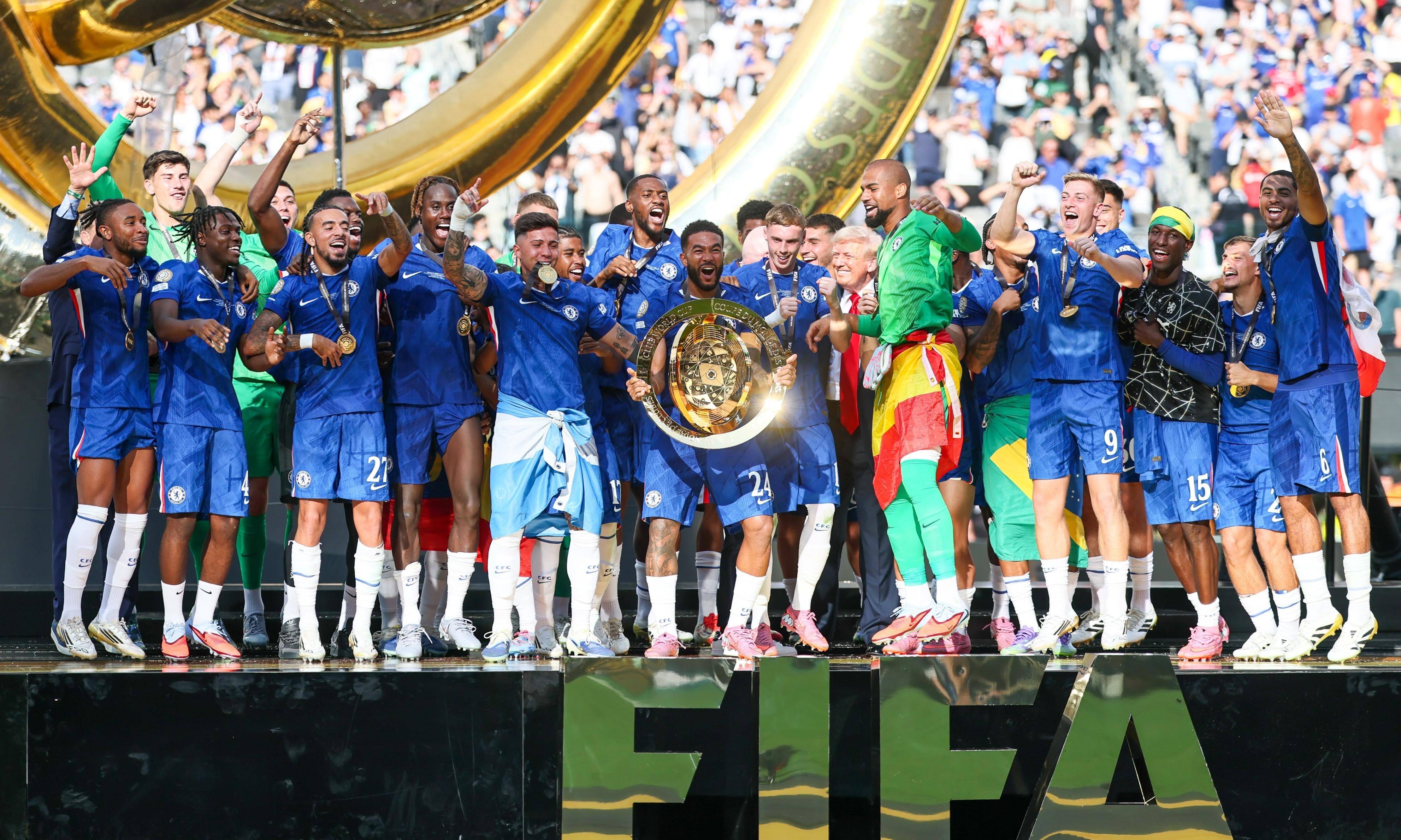 包含巴黎主场大胜，晋级前景一片大好的词条